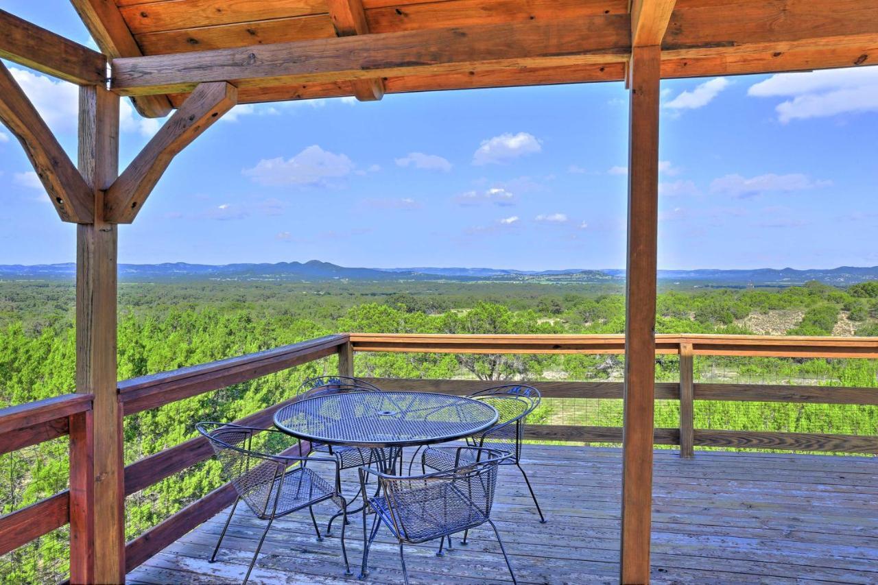 Utopia Family Home With Mountain Viewing Deck! Exterior foto